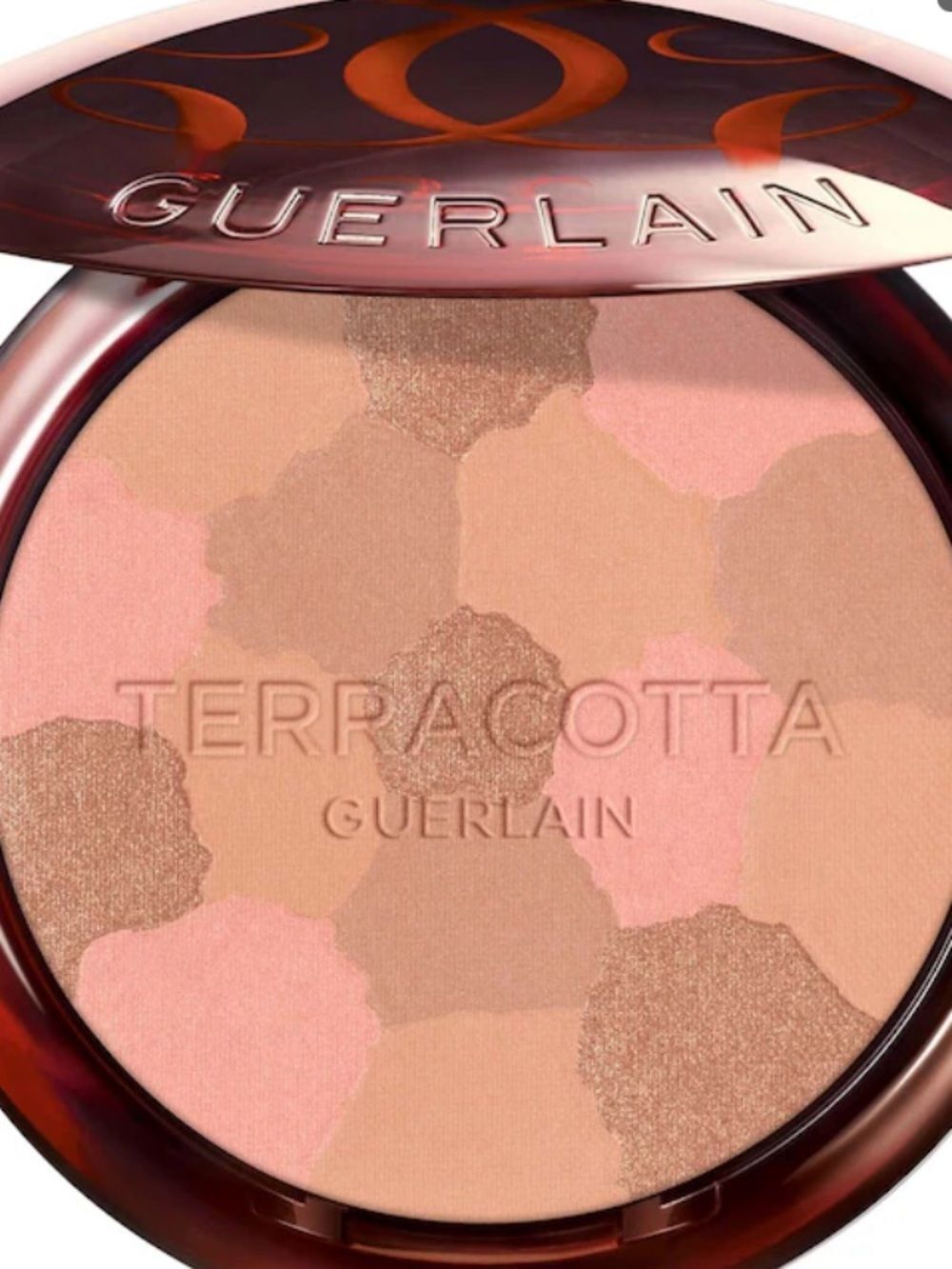 GUERLAIN
Terracotta Light Healthy Glow Bronzer